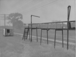 Catalog photograph: Loading Rack & Shed HO A-7445